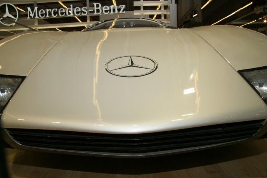 Детали экстерьера Mercedes-Benz C111-III Concept 1978 года  (фото 15 из 30)